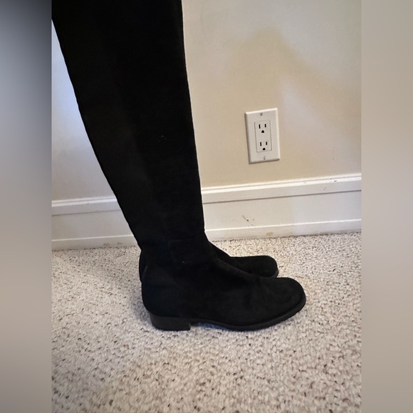 Authentic Stuart Weitzman Suede black boots - Picture 3 of 6
